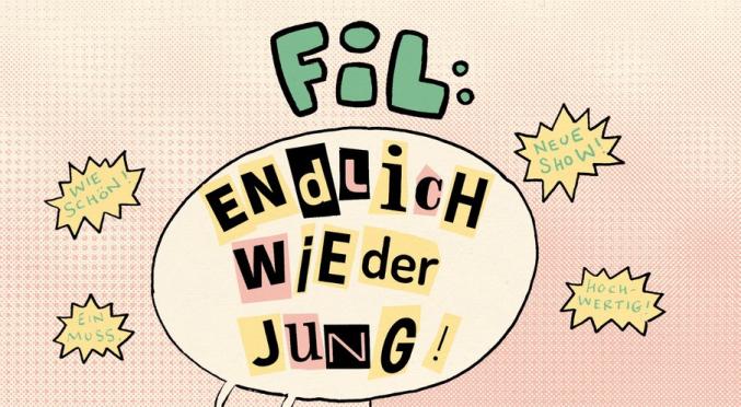 Comic-Plakat mit Text 'Endlich wieder jung!': Älteres Paar auf E-Scootern fährt an zwei jungen Männern vorbei, eine Katze und ein Küken schauen zu. Sprechblasen mit humorvollen Kommentaren.